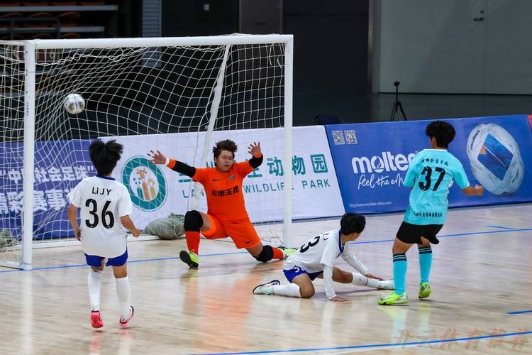 开云体育最新动态:2025年中国足球协会国家女子足球队建设研讨会在肇庆召开 开云体育最新动态:2025年中国足球协会国家女子足球队建设研讨会在肇庆召开