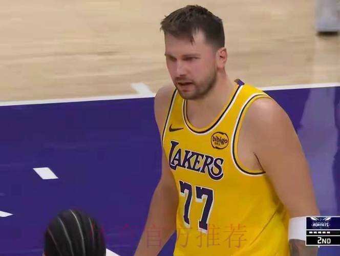 117-135！东契奇39分，詹姆斯29+9+6，湖人18分劣势不敌黄蜂